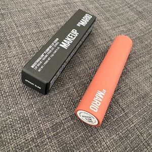 MoistureGlow - Apricot Glow